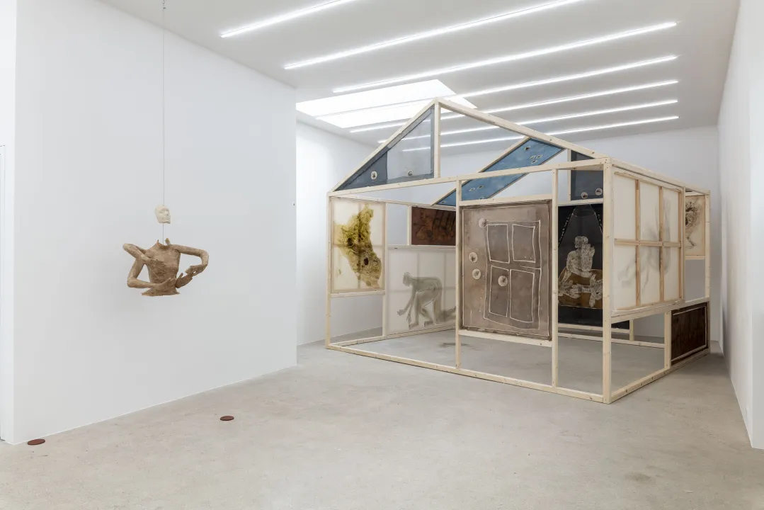 VARIOUS OTHERS – Contemporary Art Munich - Anousha Payne, Triangle reshapes the O of my mouth, 2026, photo: Sebastian Kissel